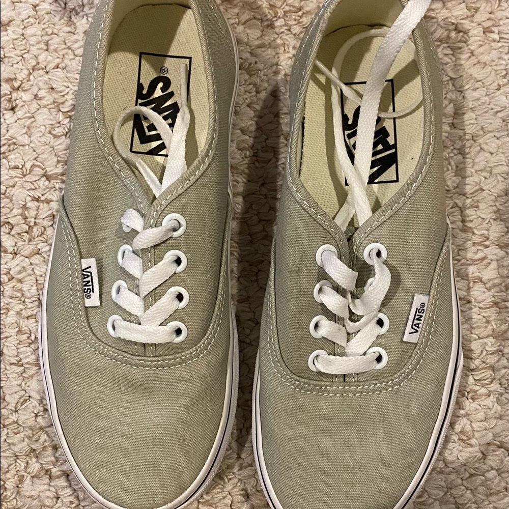 Brand new women’s Vans!!
